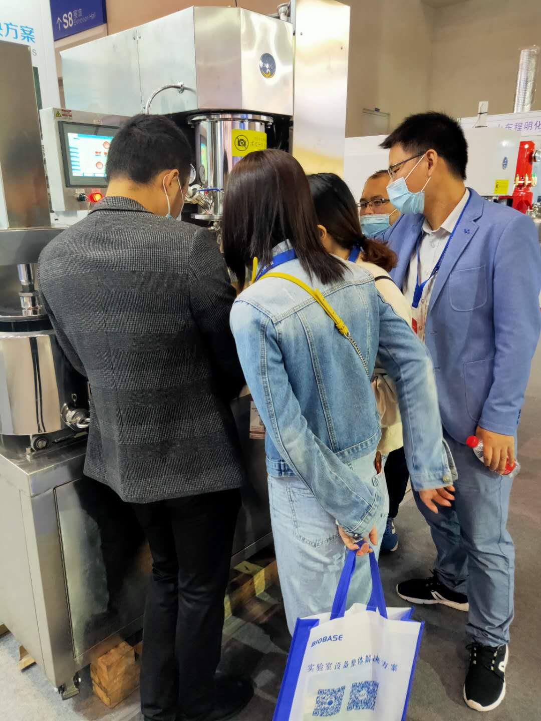 湖南麥克斯攪拌捏合設備有限公司,湘潭攪拌混合設備生產(chǎn)銷(xiāo)售,湘潭立式捏合機生產(chǎn)銷(xiāo)售